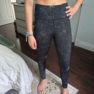 Black Speckled Zyia light n tight reflective pocket Leggings